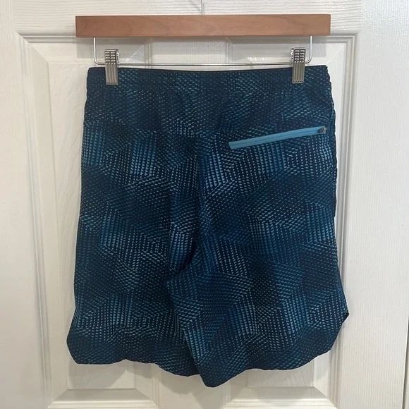 Patagonia board shorts with 3 zippered pockets - Picture 3 of 6